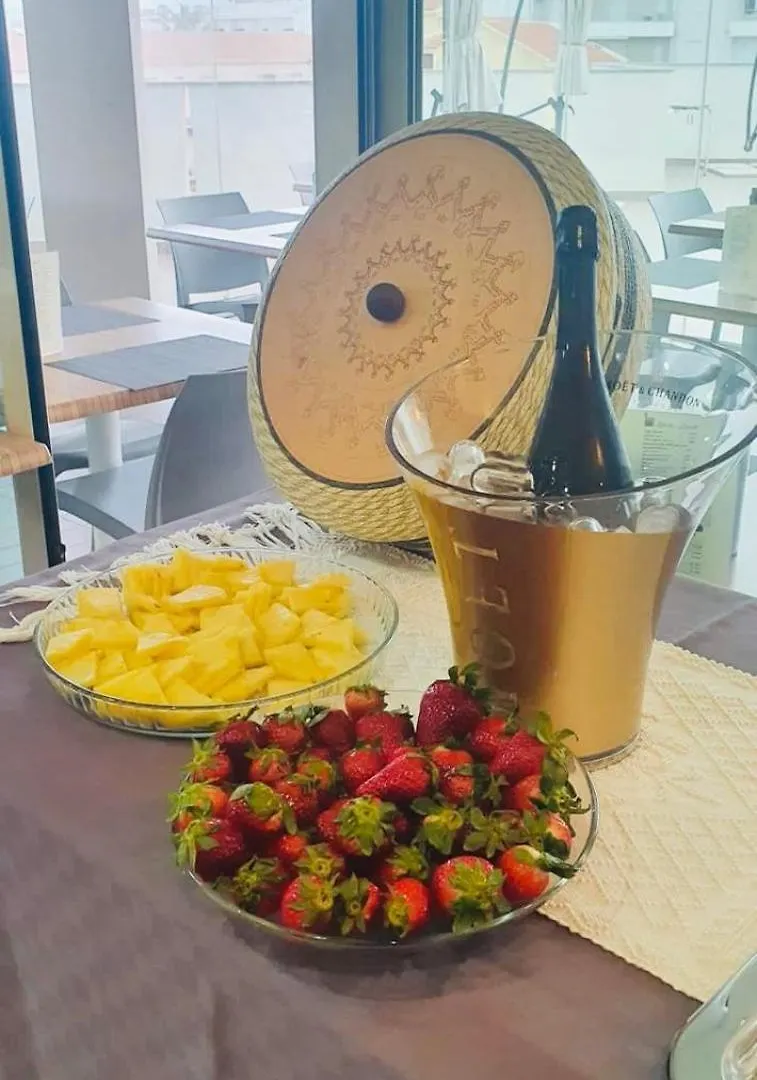 Alma Di Alghero Hotel 4*,